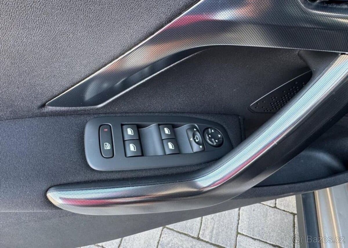 2016 Peugeot 2008 - 7