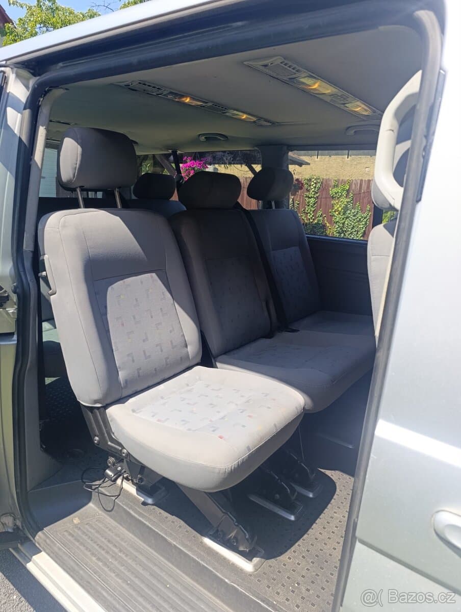 2006 Volkswagen CARAVELLE - 7