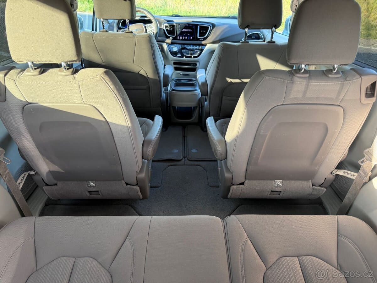 2020 Chrysler PACIFICA - 7