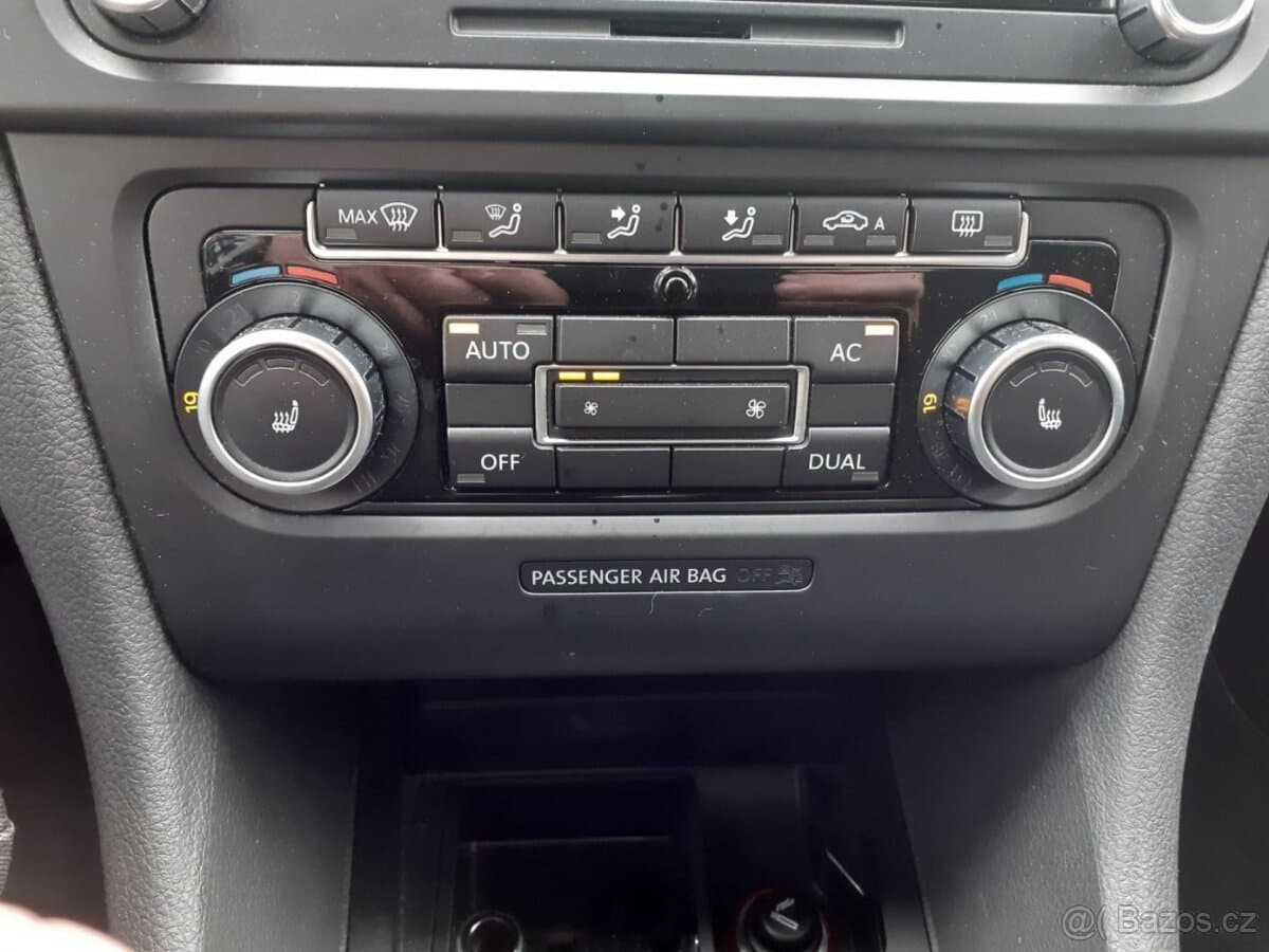 2009 Volkswagen GOLF - 7