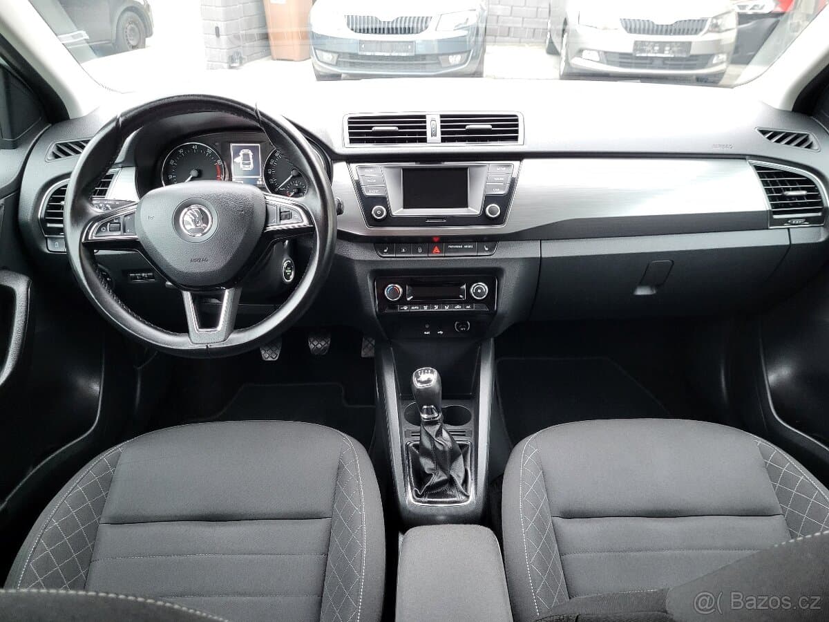 2015 Škoda FABIA - 7