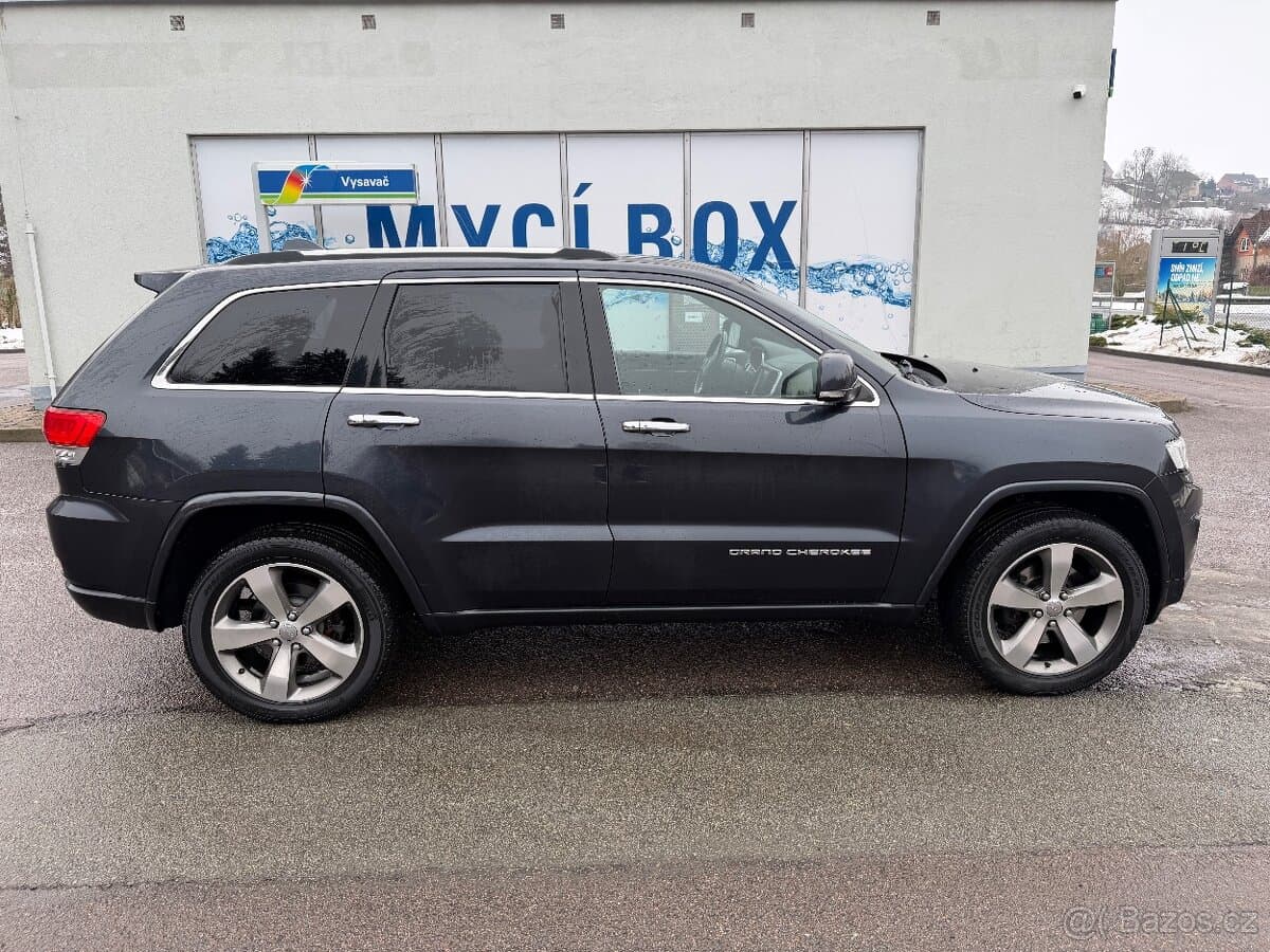2015 Jeep CHEROKEE - 7
