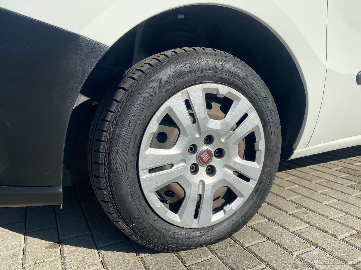 2019 Fiat DOBLO - 7