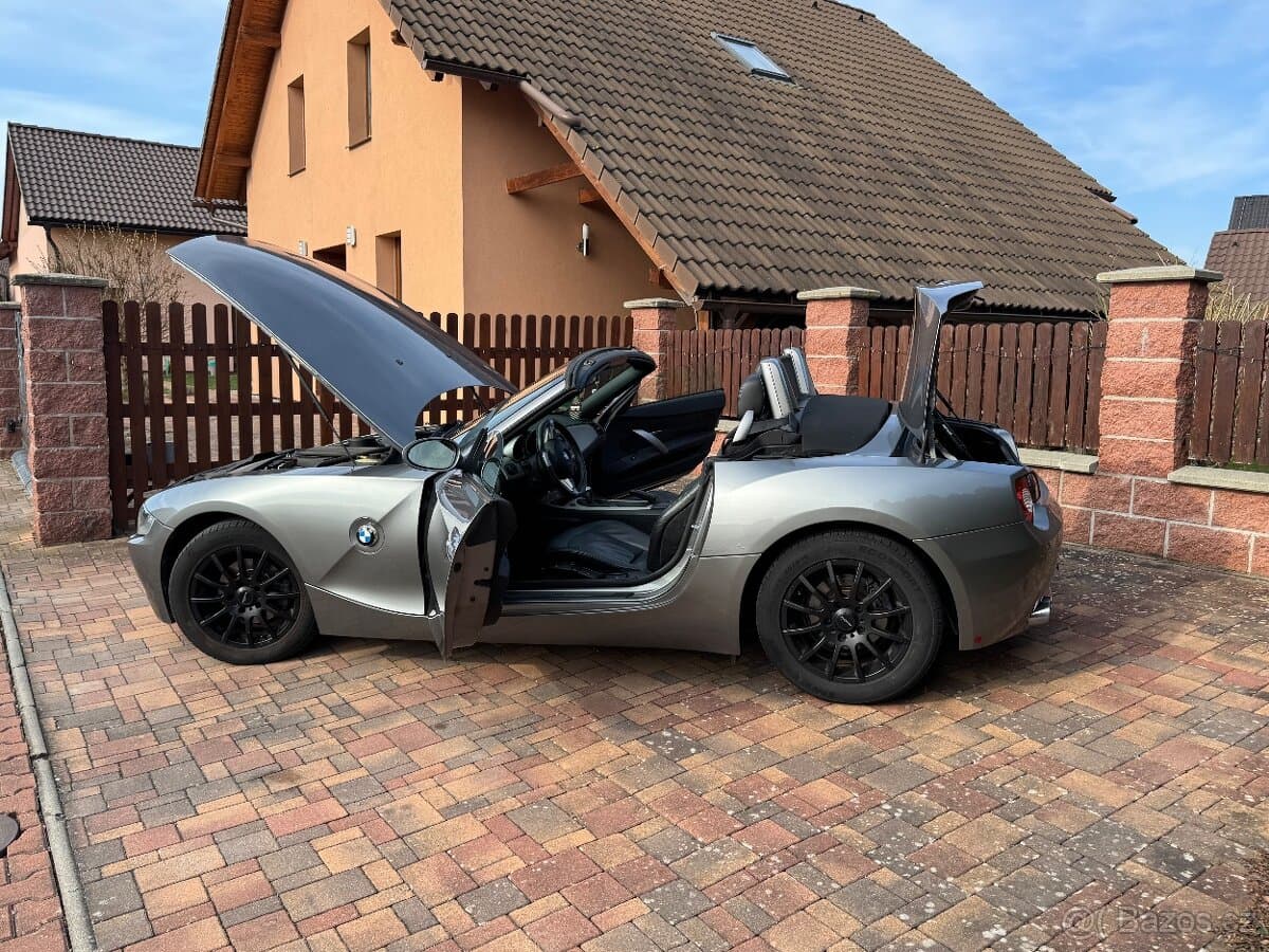 2005 BMW Z4 - 7