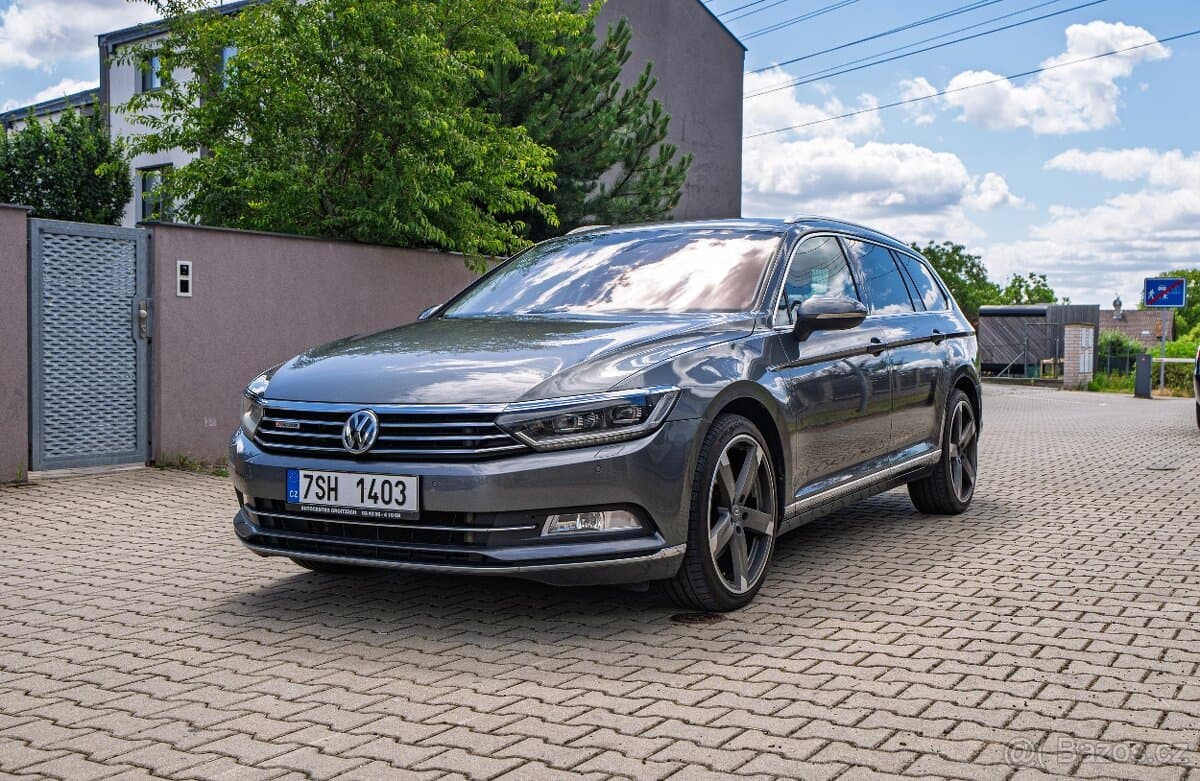 2016 Volkswagen PASSAT - 7