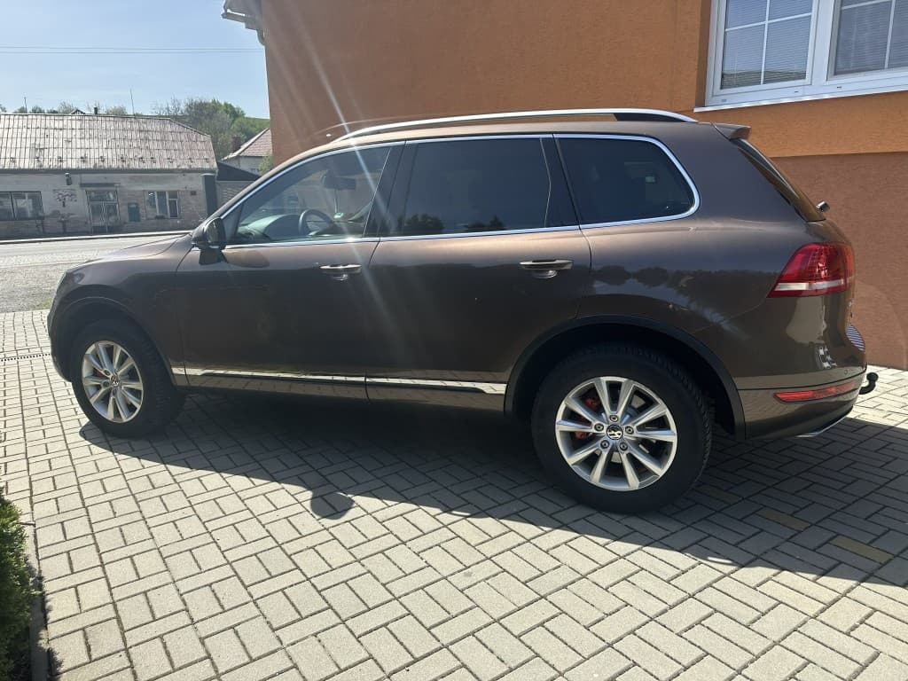 2012 Volkswagen TOUAREG - 7