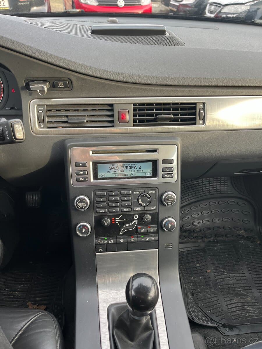 2008 Volvo V70 - 7