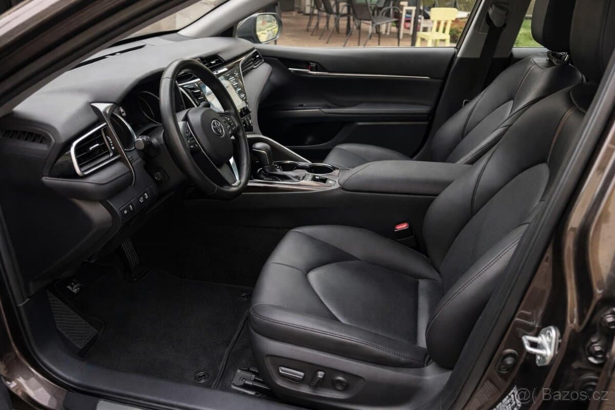 2019 Toyota CAMRY - 7