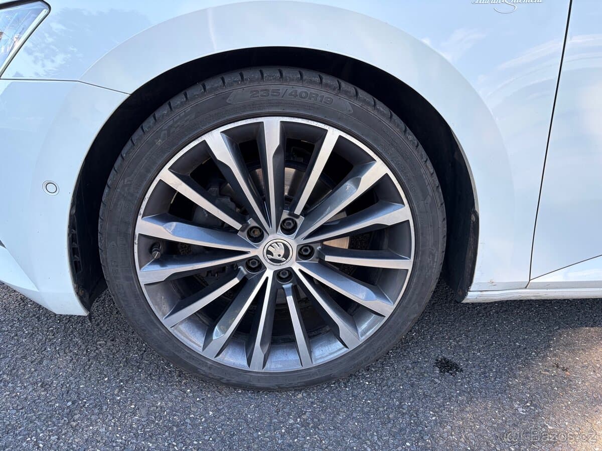 2016 Škoda SUPERB - 7