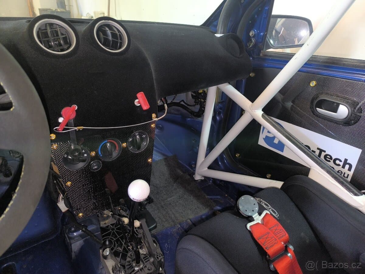 2005 Ford FIESTA - 7