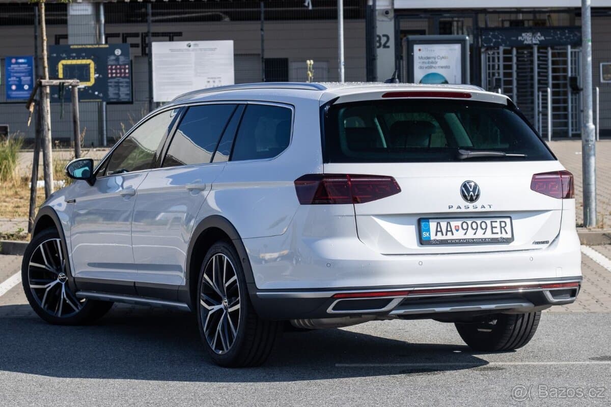 2022 Volkswagen PASSAT - 7