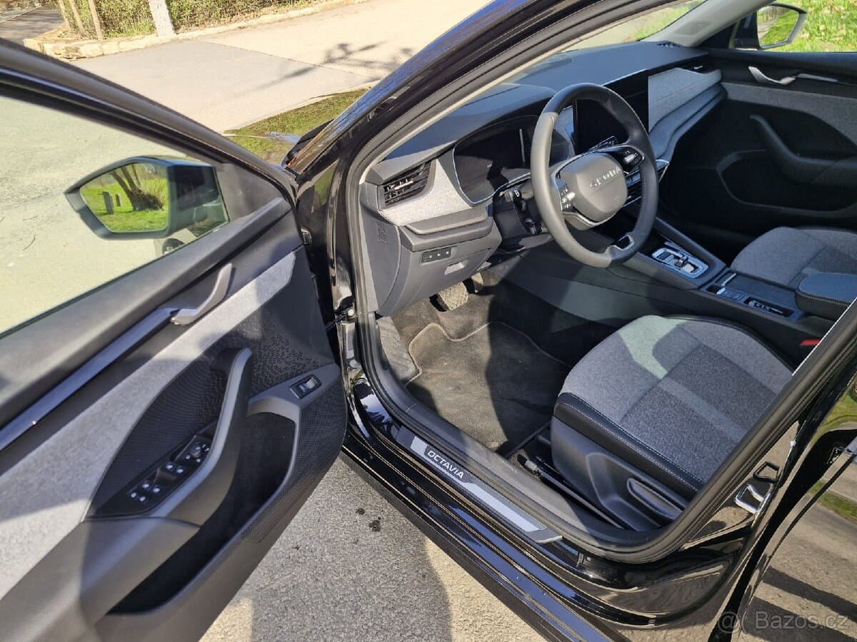 2025 Škoda OCTAVIA - 7