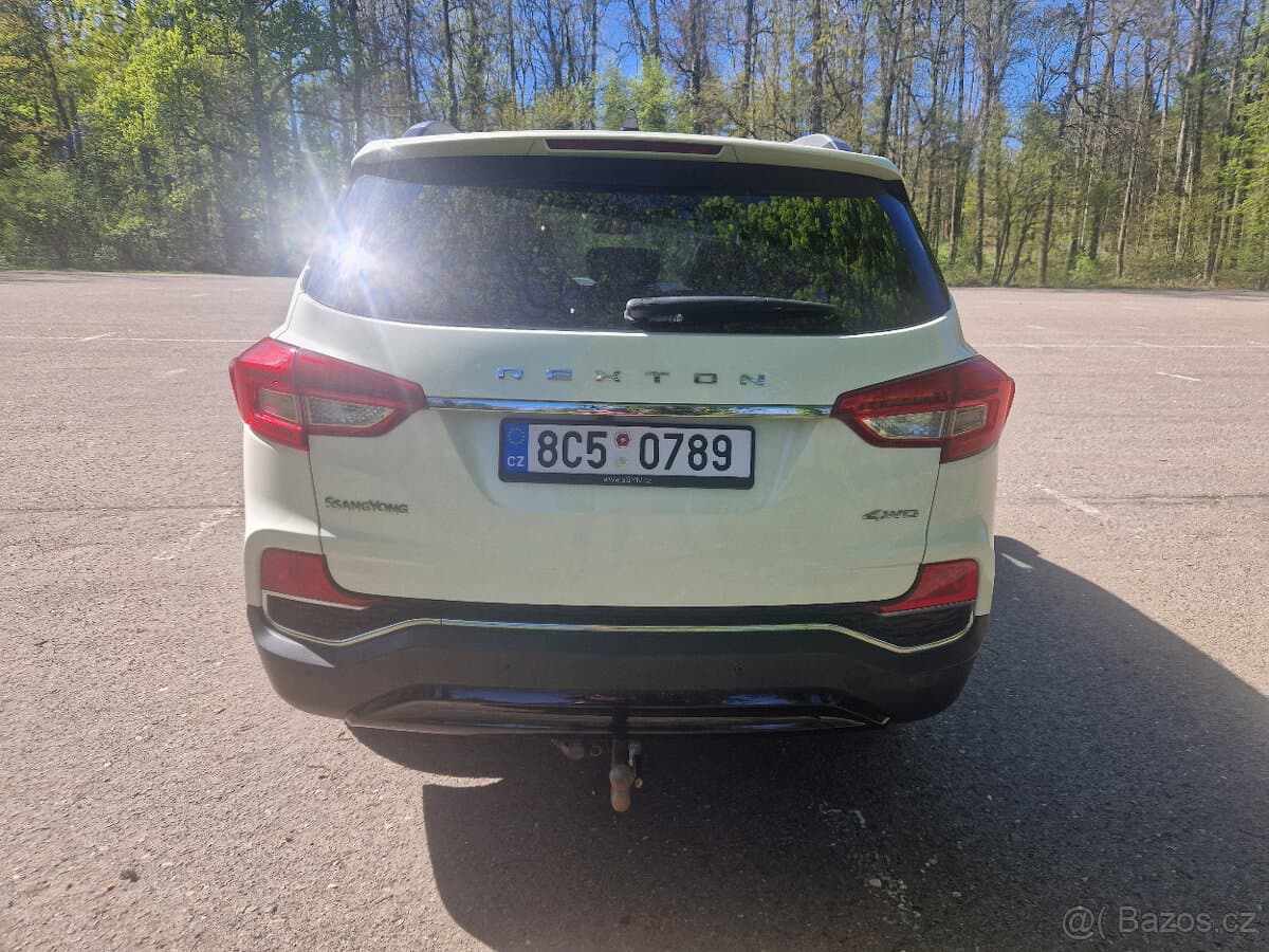 SsangYong REXTON - 7
