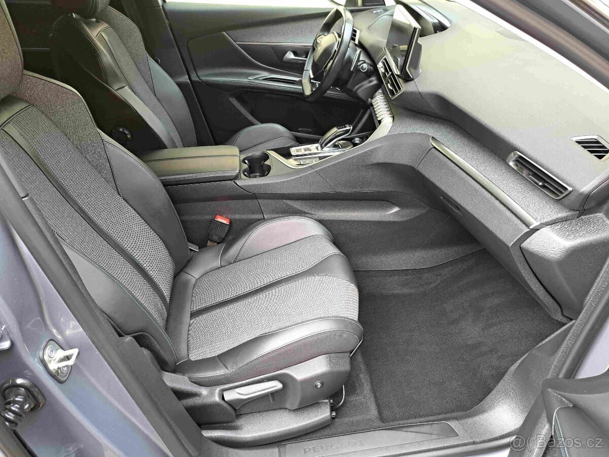 2022 Peugeot 5008 - 7
