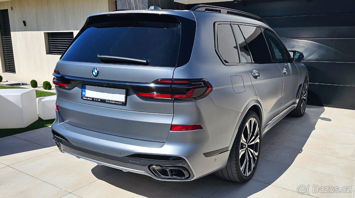 2024 BMW X7 - 7