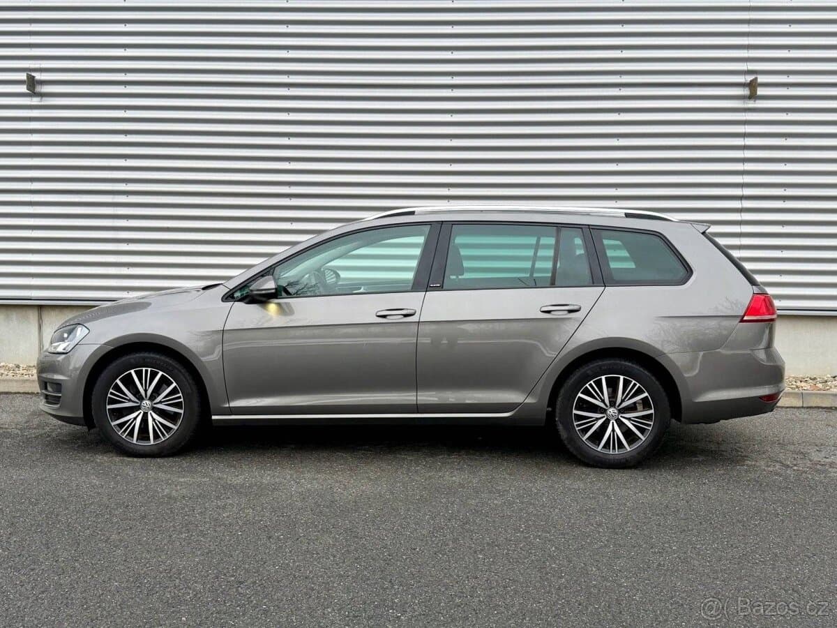 Volkswagen GOLF - 7