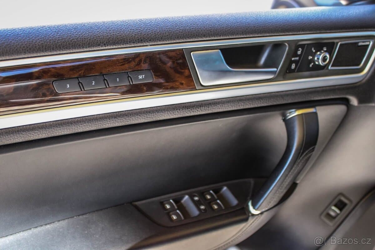2014 Volkswagen TOUAREG - 7