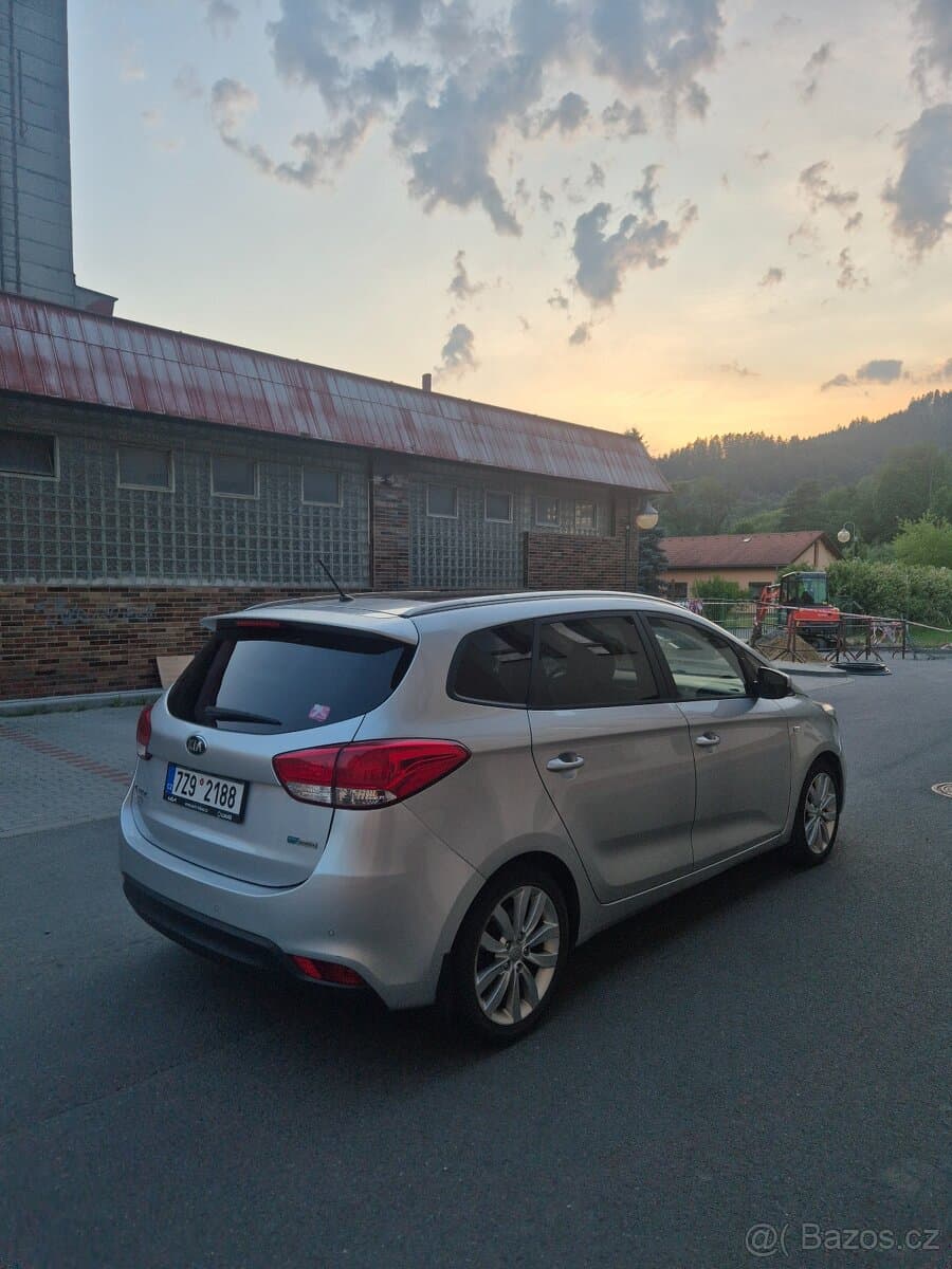 2015 Kia CARENS - 7