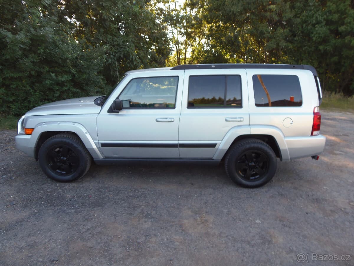 2007 Jeep COMMANDER - 7