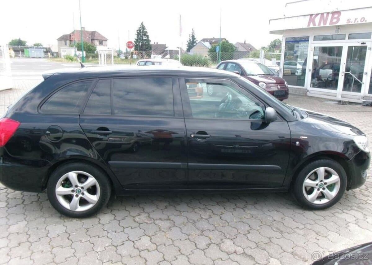 2011 Škoda FABIA - 7