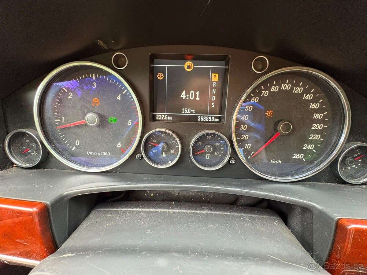 2005 Volkswagen TOUAREG - 7