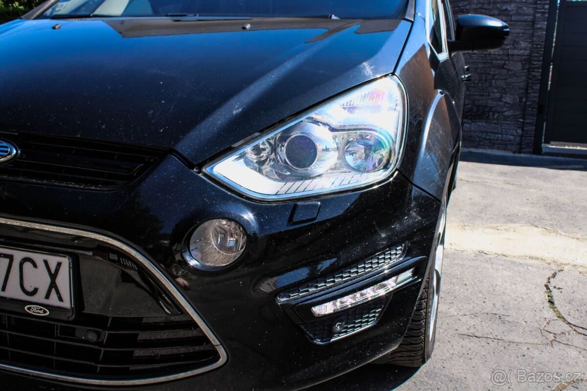 2011 Ford S-MAX - 7