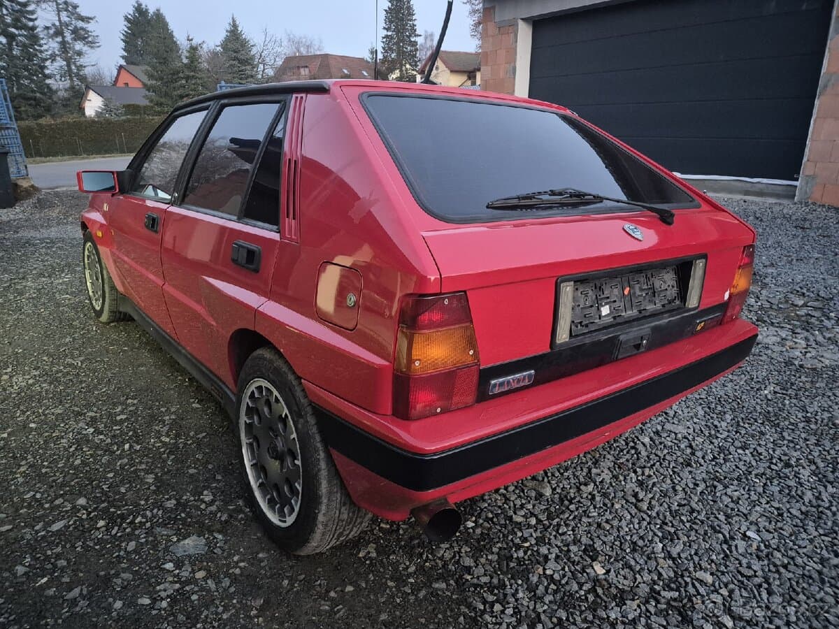 Lancia DELTA - 7