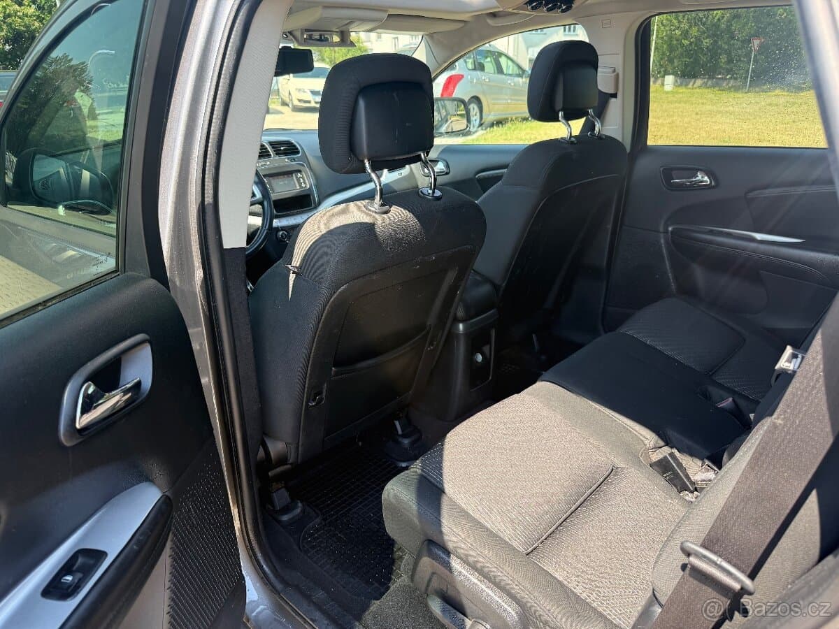 2011 Fiat FREEMONT - 7