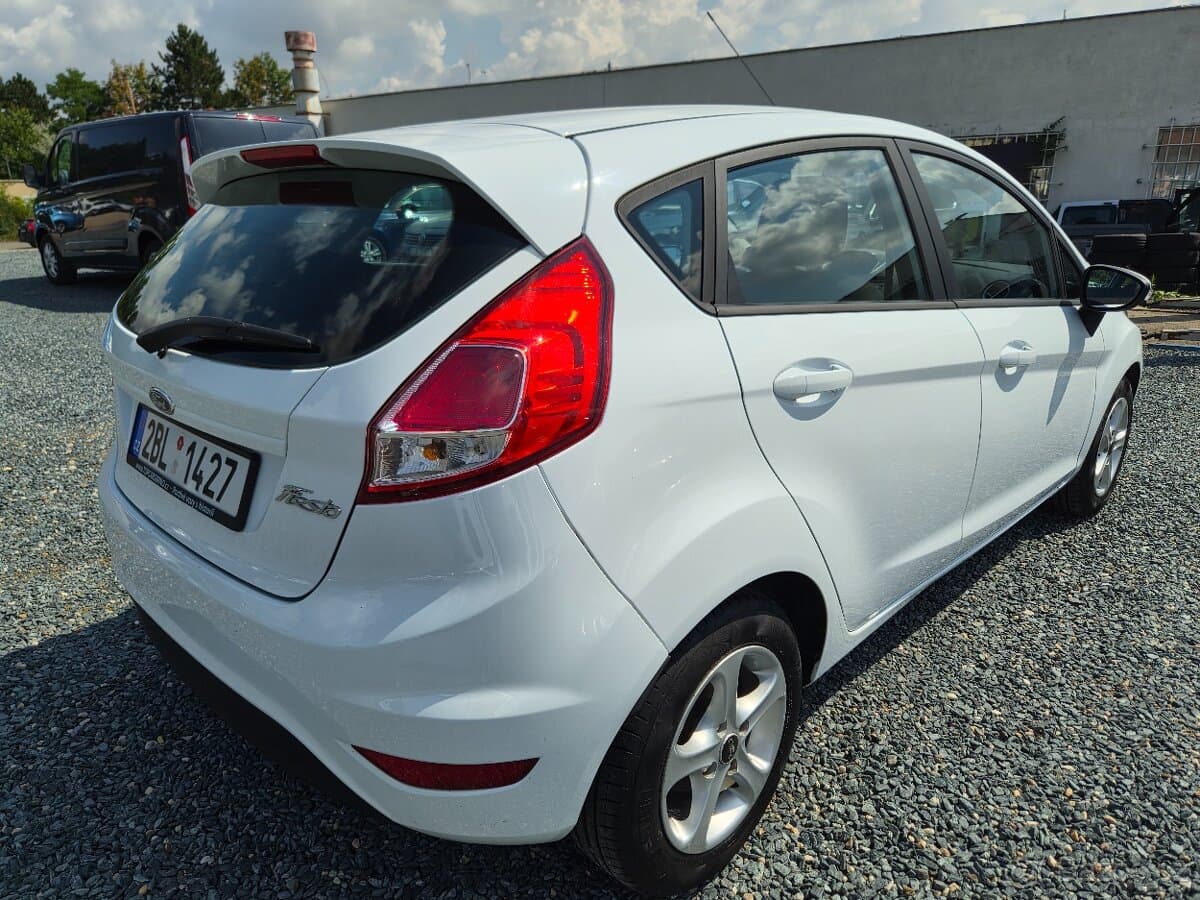 2015 Ford FIESTA - 7