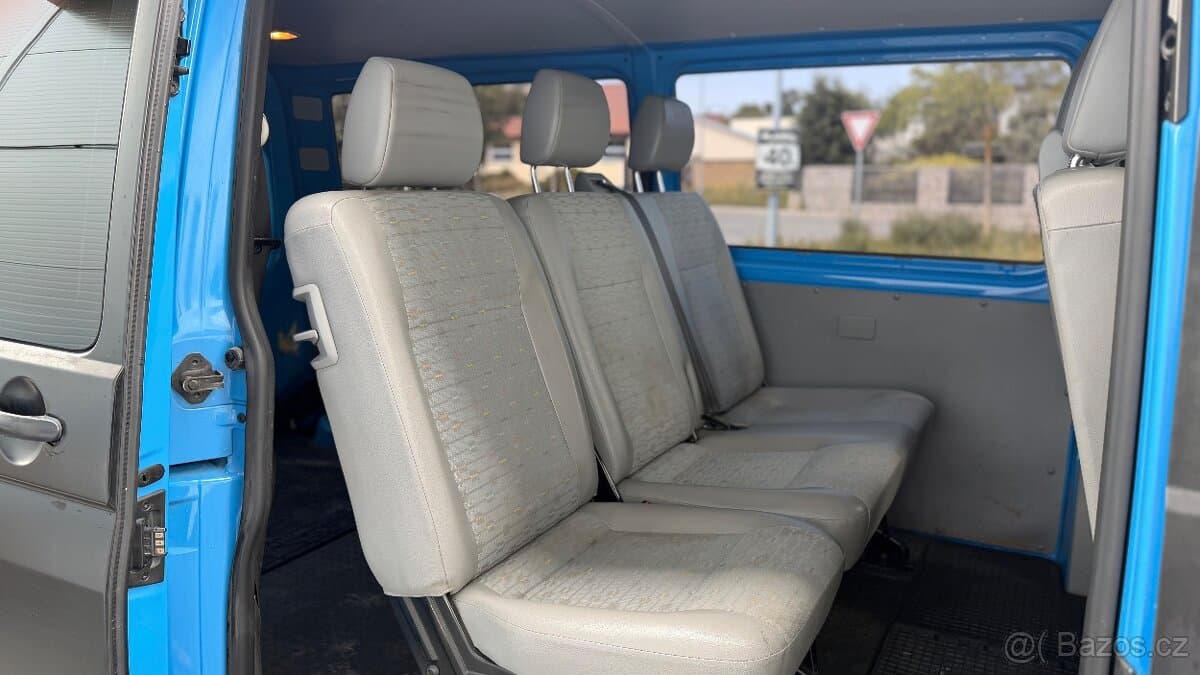 2010 Volkswagen TRANSPORTER - 7