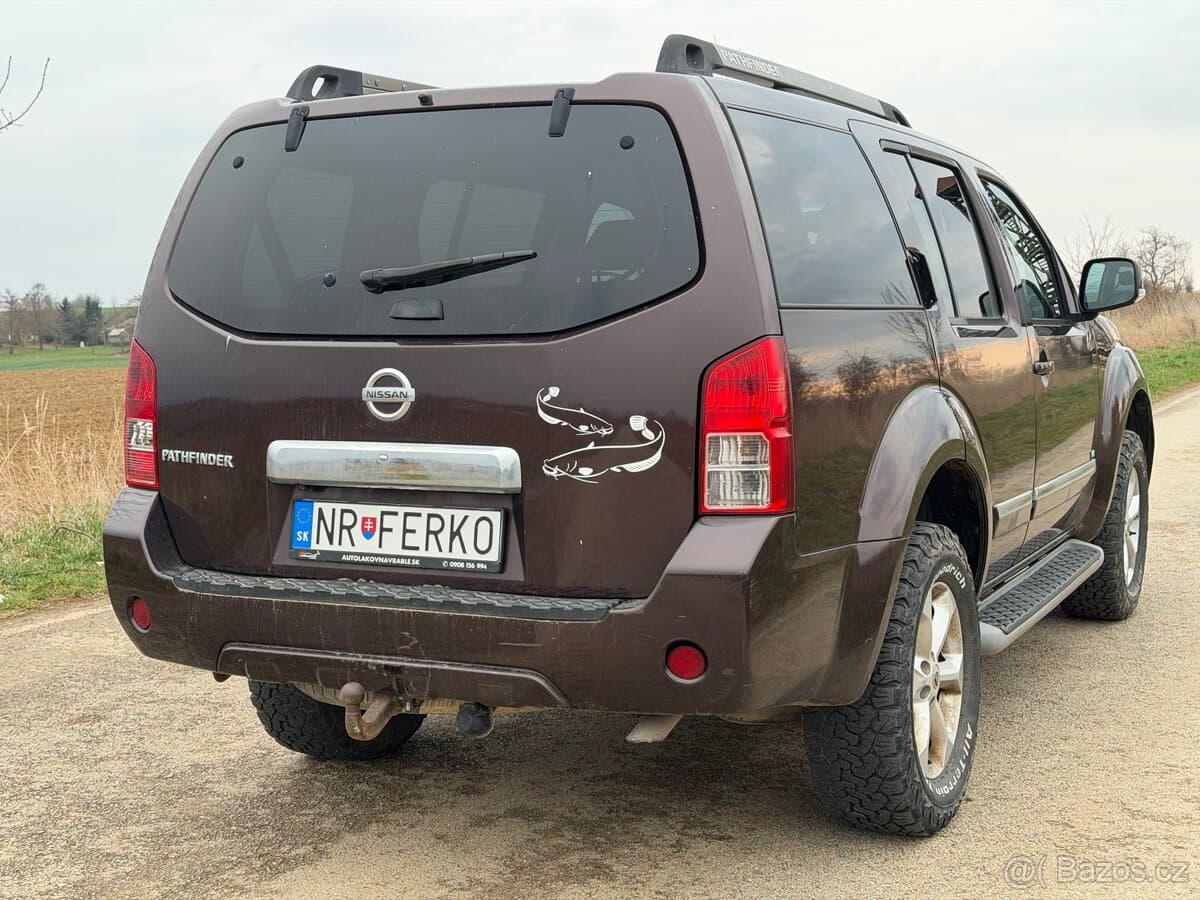 2012 Nissan PATHFINDER - 7