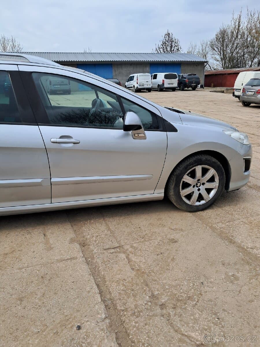 2014 Peugeot 308 - 7