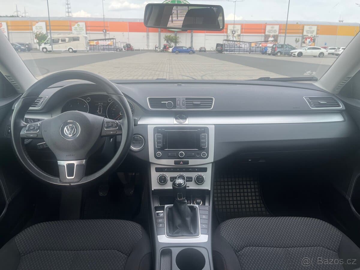 2014 Volkswagen PASSAT - 7