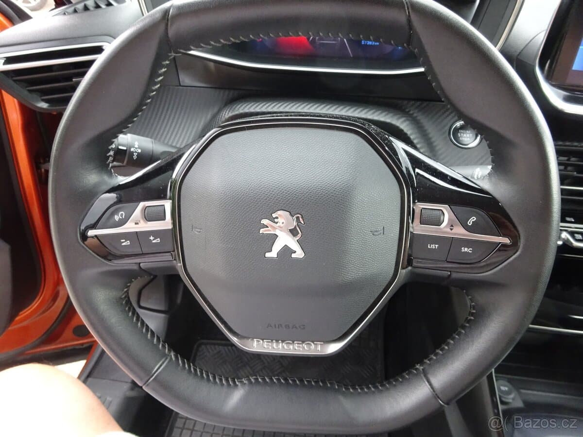 2020 Peugeot 2008 - 7
