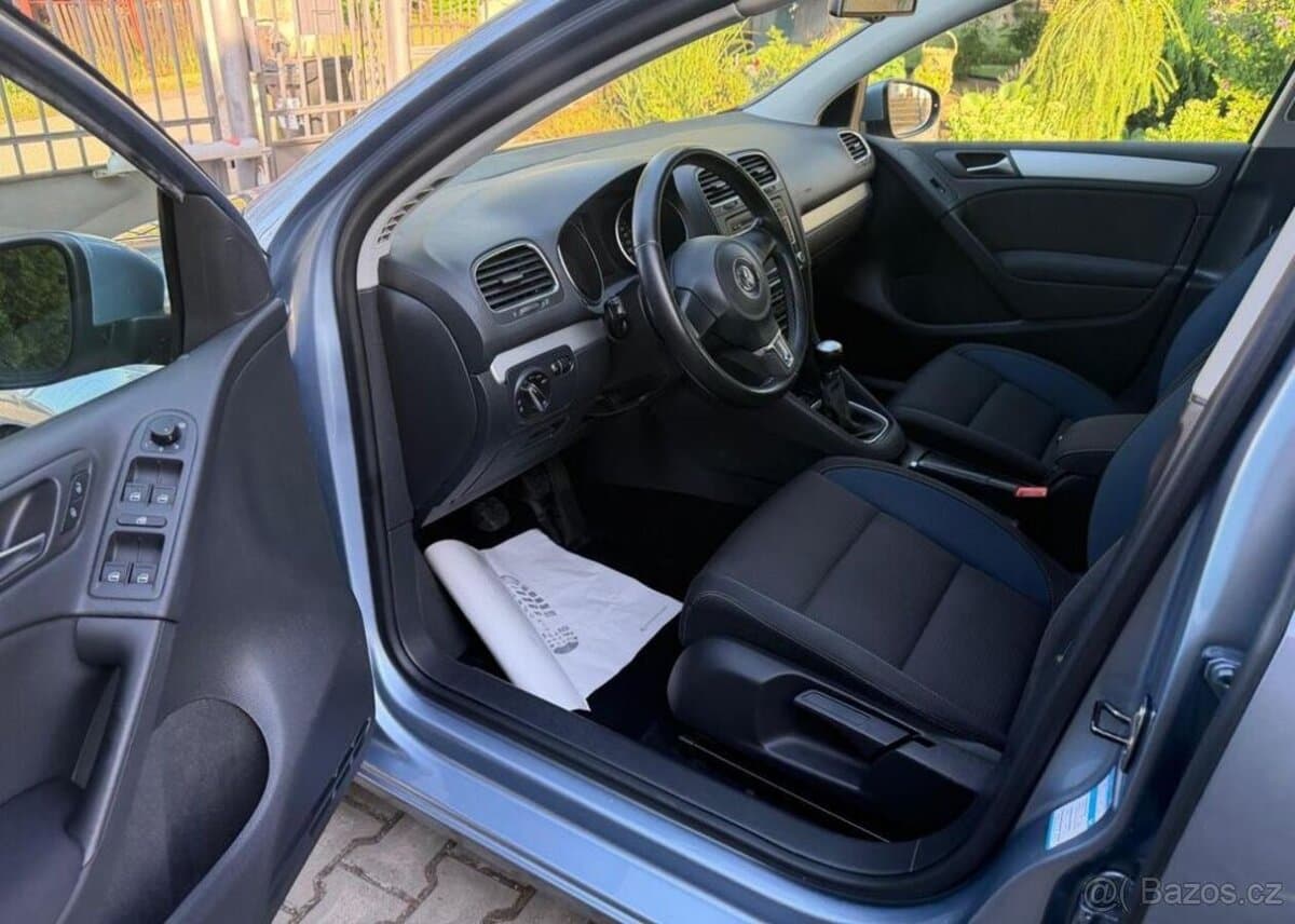 2010 Volkswagen GOLF - 7
