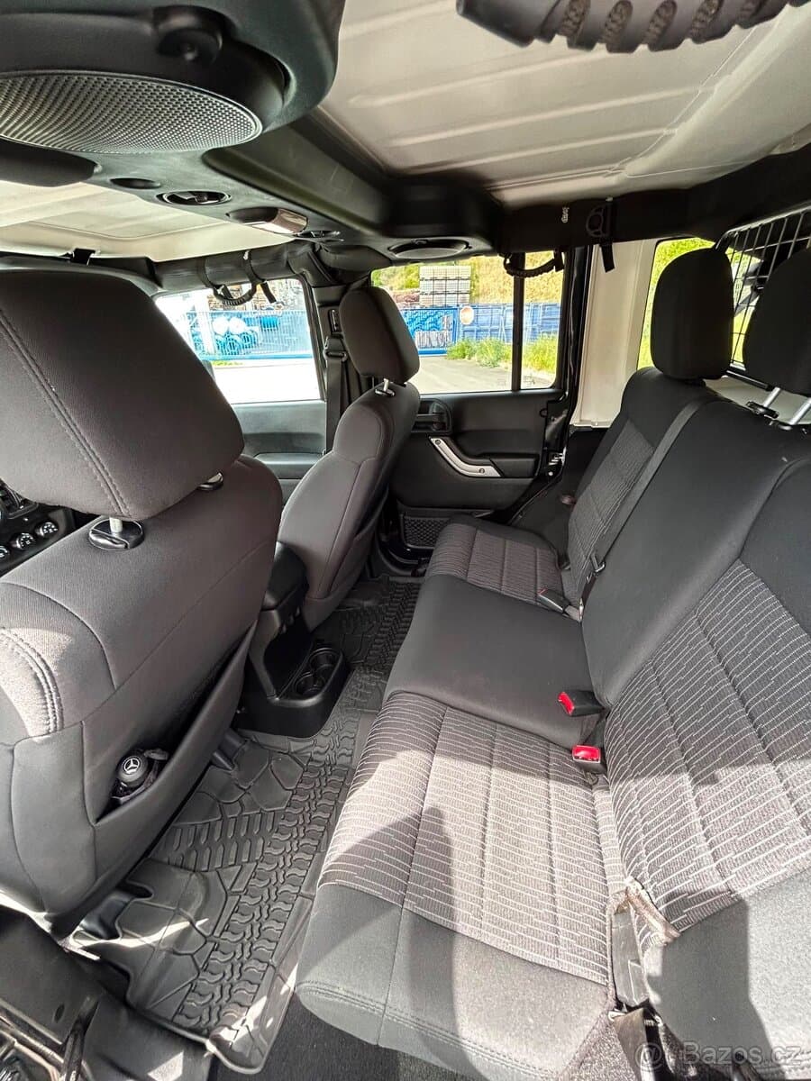2012 Jeep WRANGLER - 7