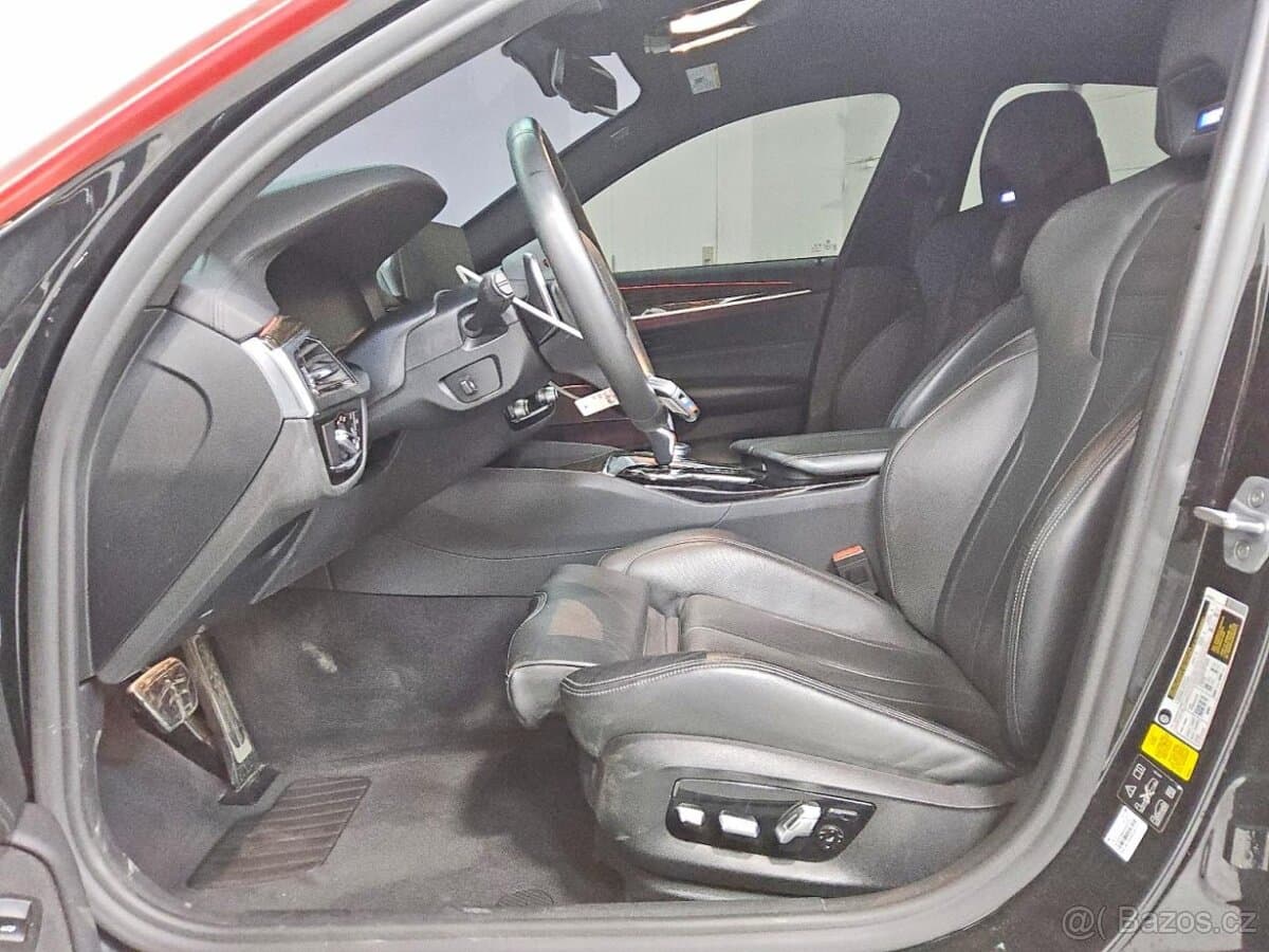 2020 BMW M5 - 7
