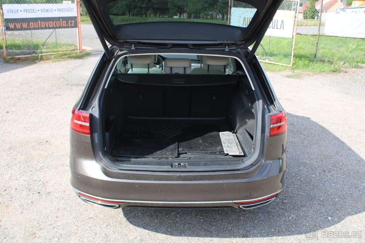 2015 Volkswagen PASSAT - 7