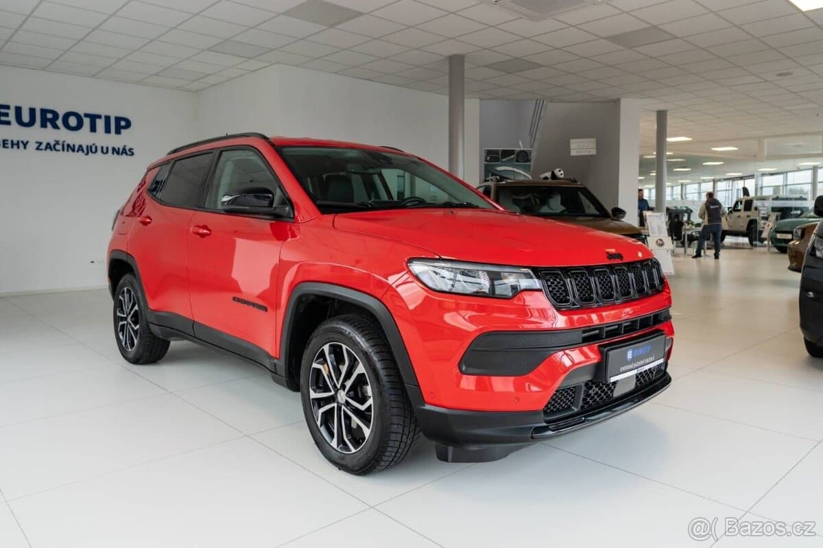 2023 Jeep COMPASS - 7