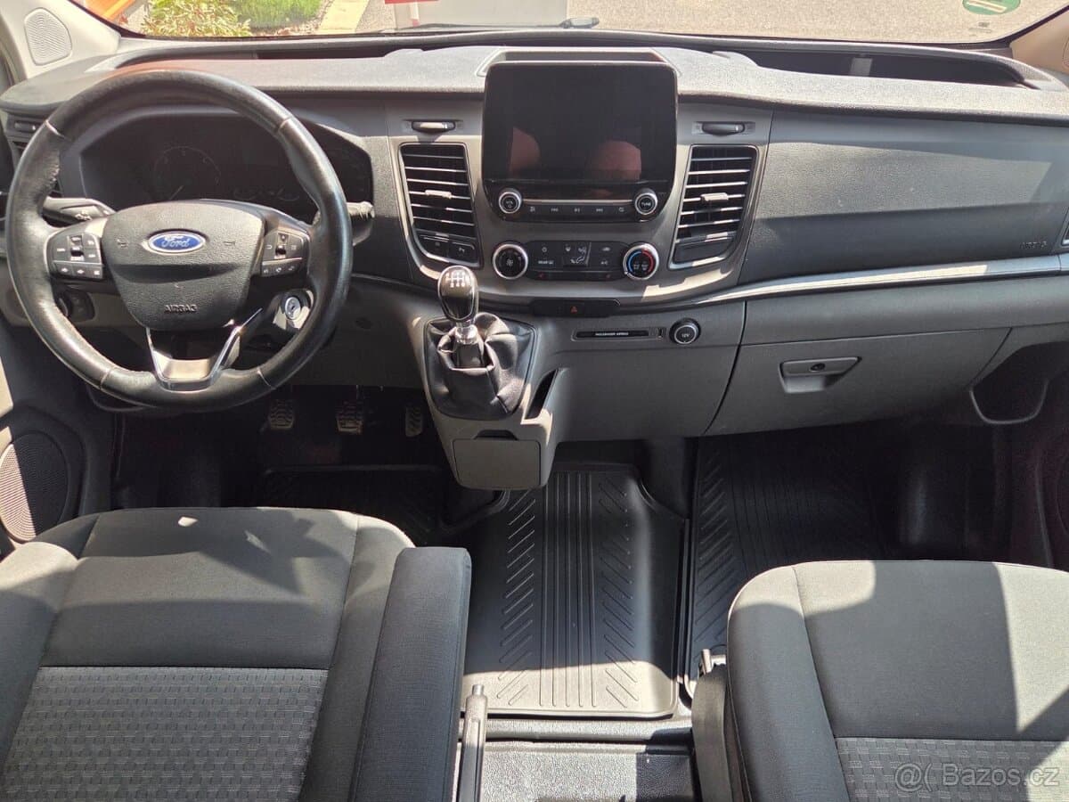 Ford TOURNEO - 7