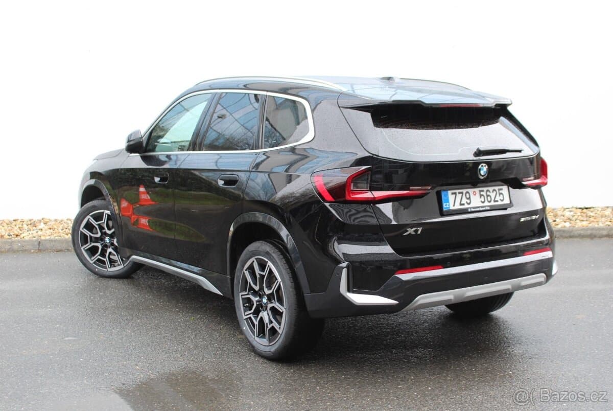 2025 BMW X1 - 7