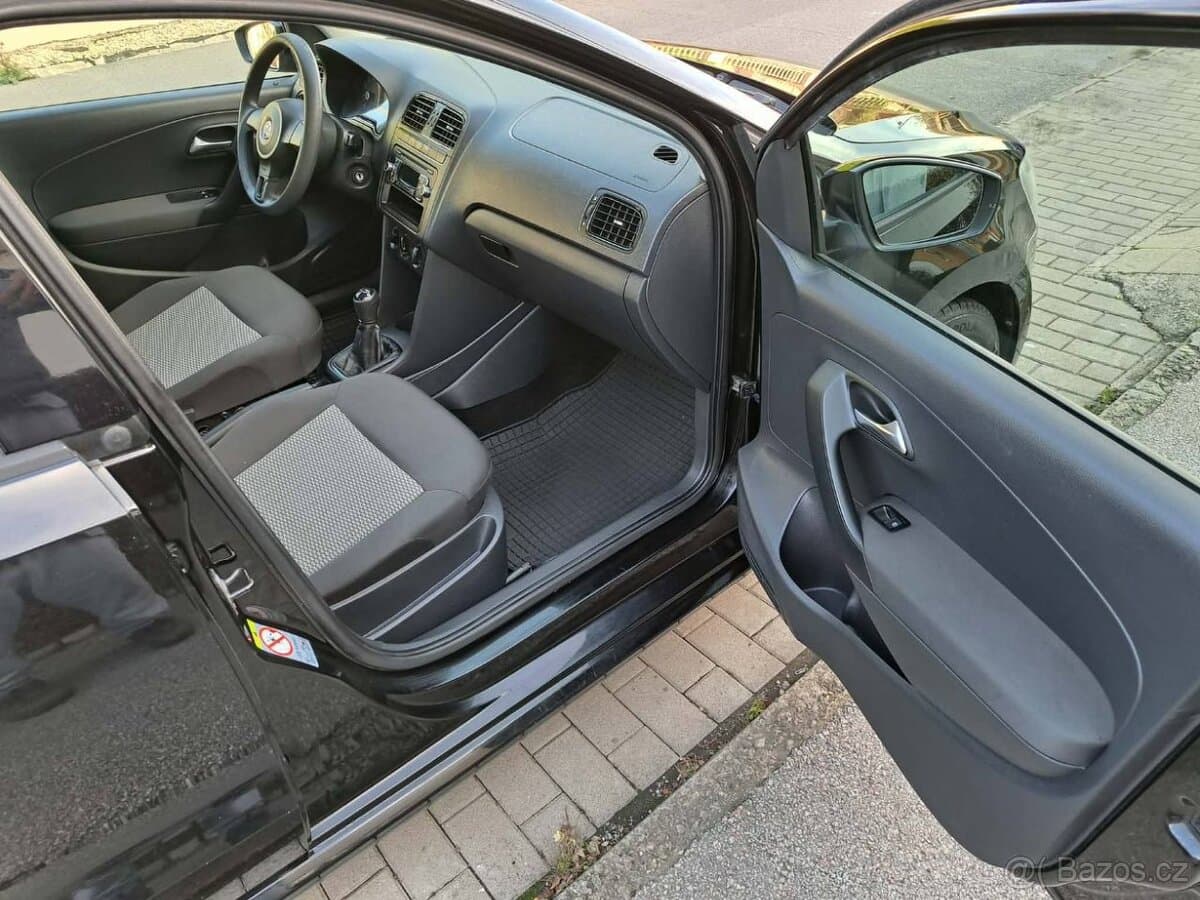 2013 Volkswagen POLO - 7