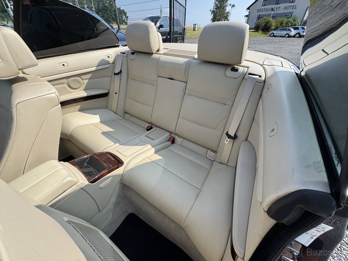 2010 BMW 3-SERIES - 7