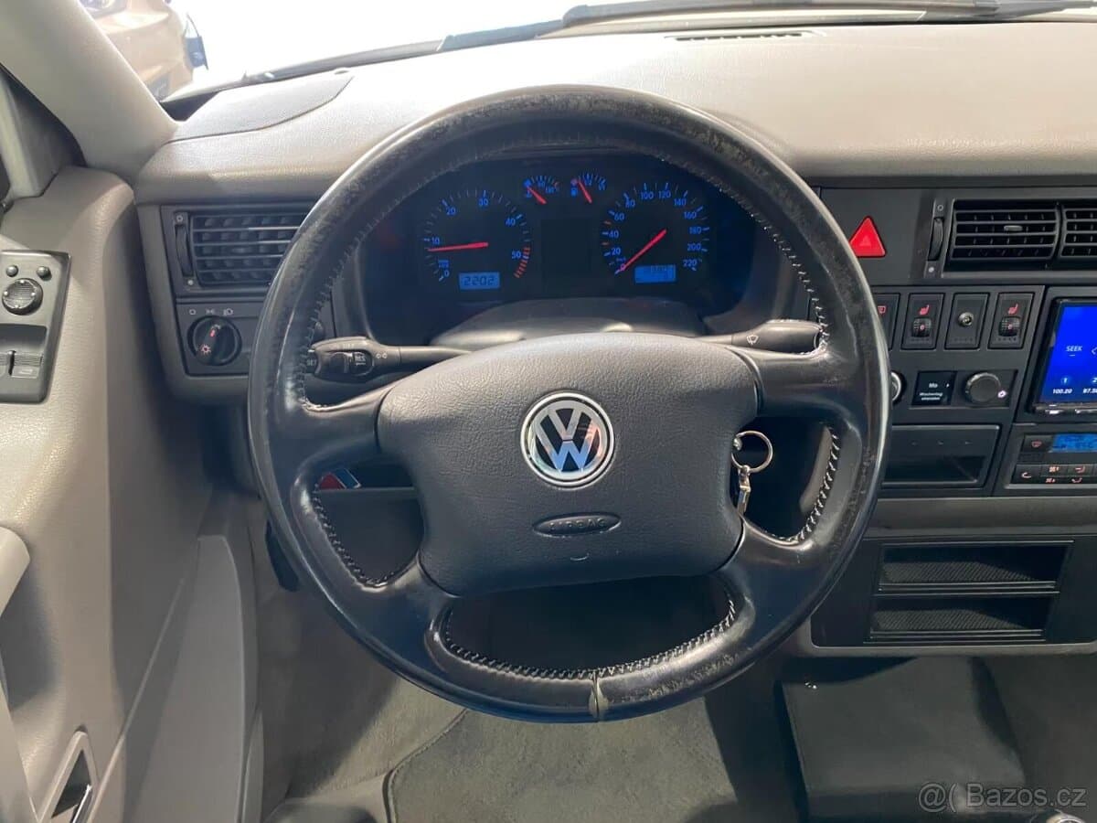 2002 Volkswagen MULTIVAN - 7
