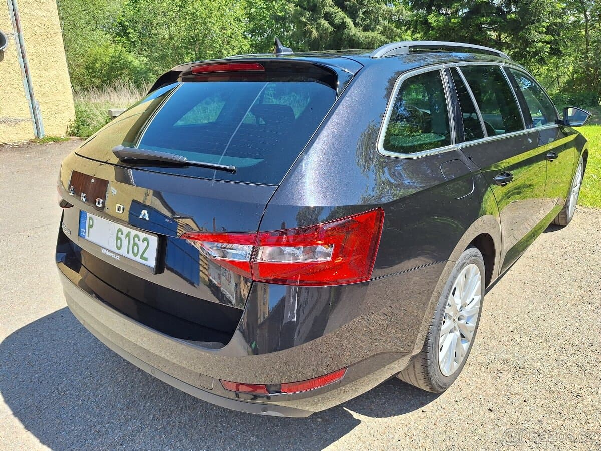 2020 Škoda SUPERB - 7