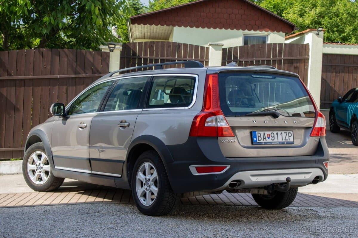 2010 Volvo XC70 - 7