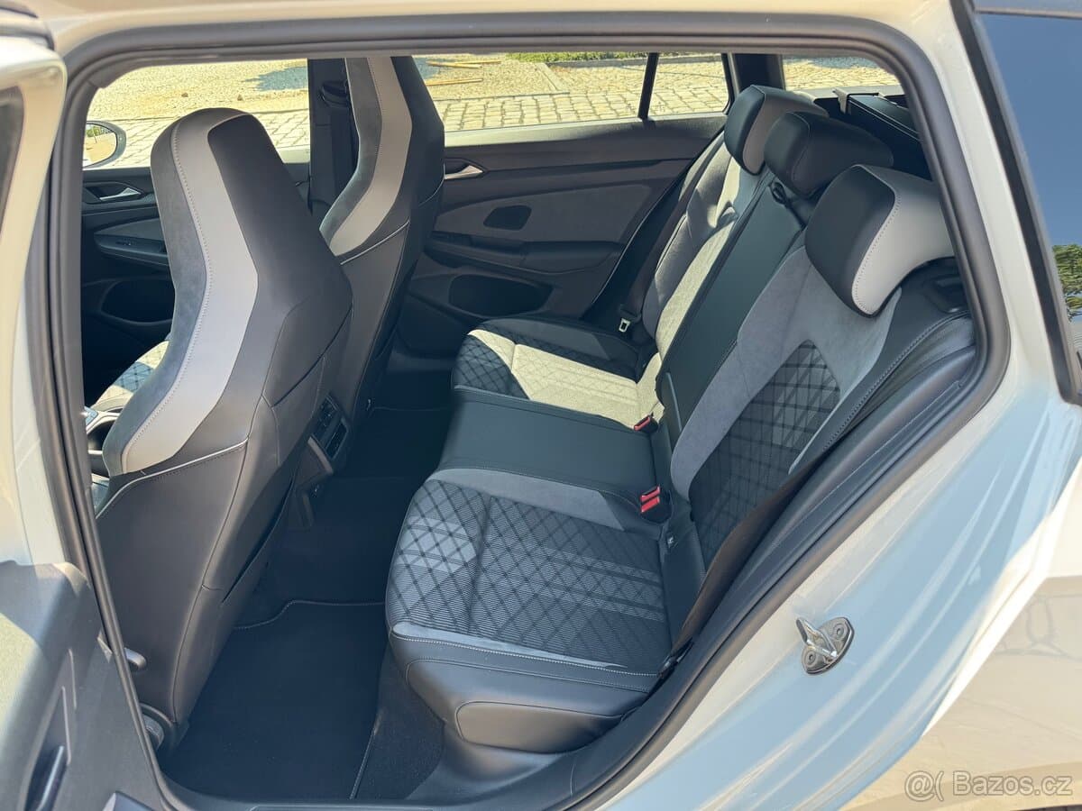 Volkswagen GOLF - 7