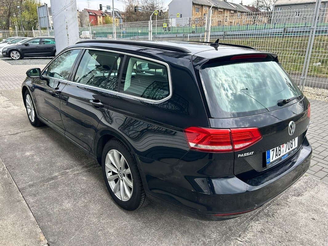 2015 Volkswagen PASSAT - 7