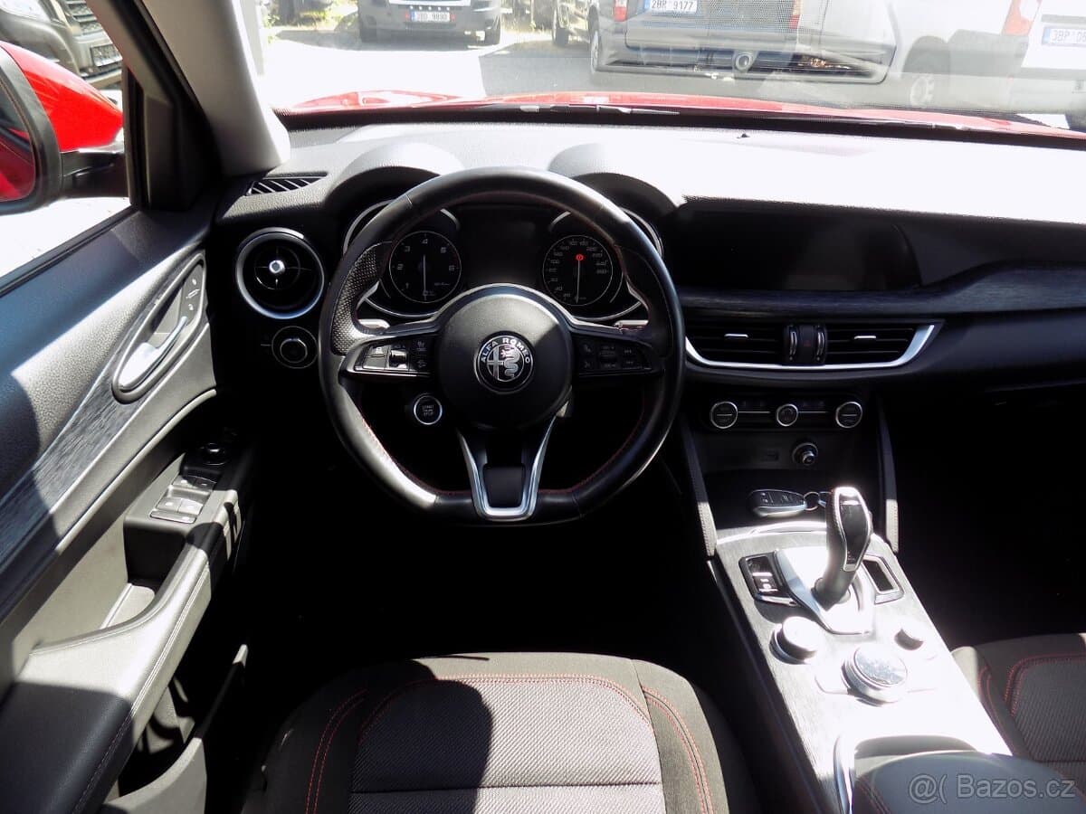 2021 Alfa Romeo STELVIO - 7