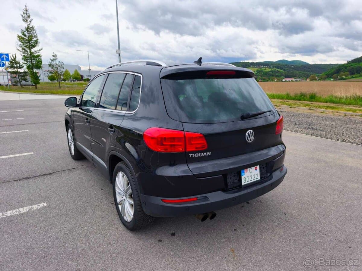 2012 Volkswagen TIGUAN - 7